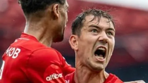 铁锤帮一球惜败喜鹊，红军联赛杯激战力夺冠军